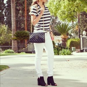 Black purse gold chain